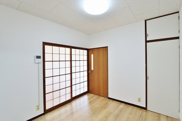 【洋室】 | 薮内マンション | 広々とした洋室です
