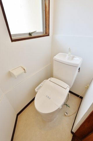 【トイレ】 | 薮内マンション | 清潔感のあるトイレです