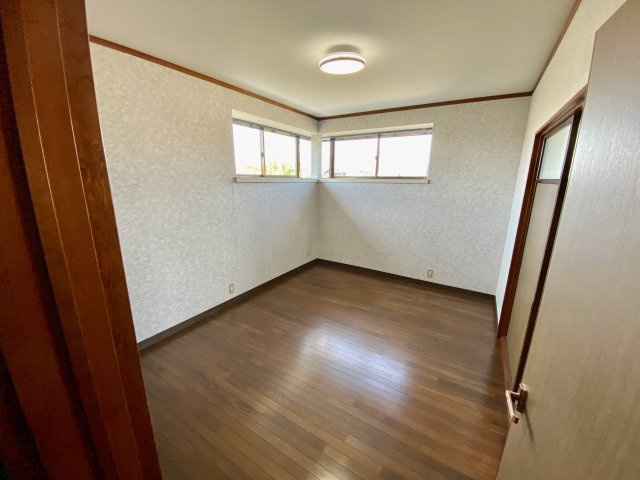 坂井市春江町本堂　オーナーチェンジ中古戸建の洋室|洋室