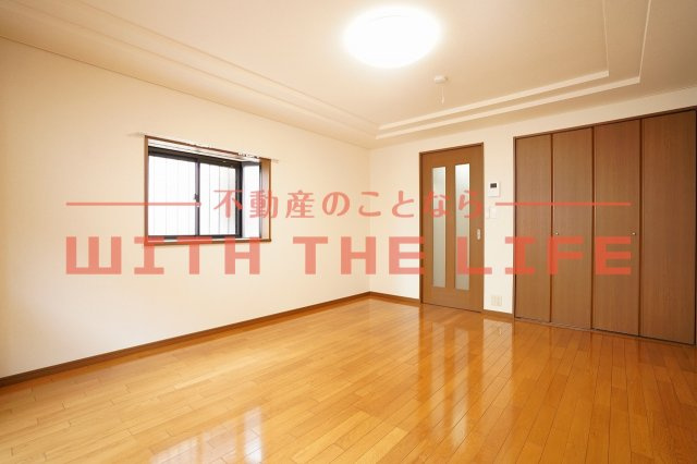 プリティパーク小森野【キャッシュバック対象物件】の居間・リビング|使いやすい居間です