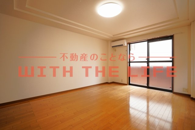 プリティパーク小森野【キャッシュバック対象物件】の内装|明るい室内です