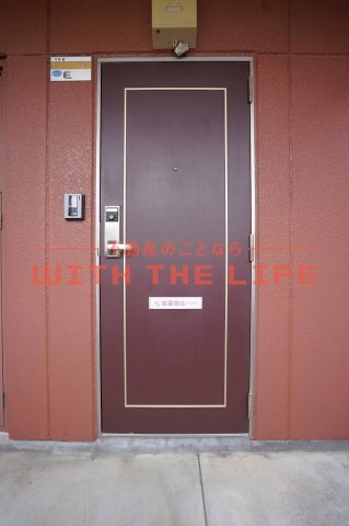 プリティパーク小森野【キャッシュバック対象物件】の玄関|明るい玄関です