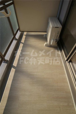 【バルコニー】 | エスリード大阪ドームシティ | 外からの目が気にならないバルコニーで洗濯物が干せます