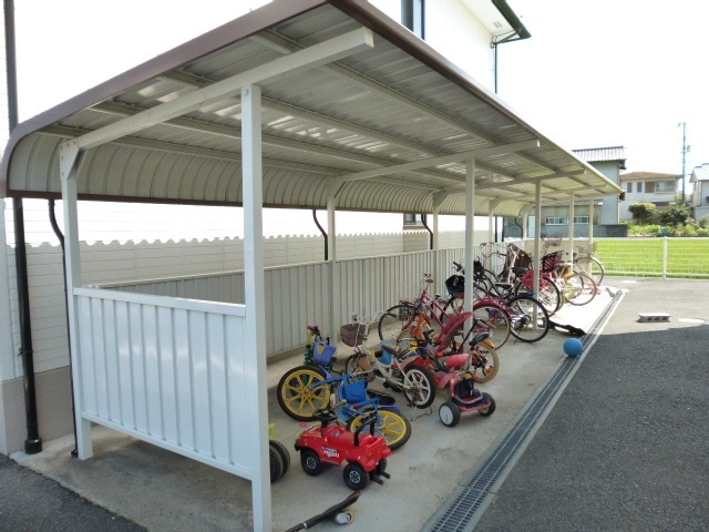 倉敷市水江のアパートのその他共用部分|自転車置き場