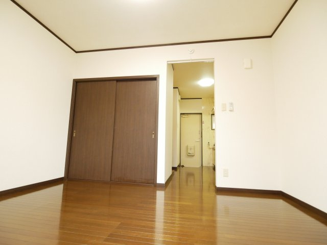 グリーンヒル壱番館の居間・リビング|居間です