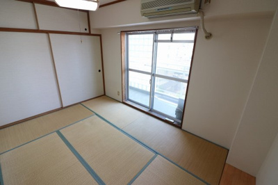 【寝室】 | EMS COURT関目