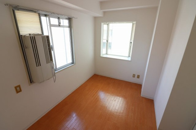 【洋室】 | EMS COURT関目