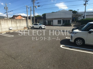 【駐車場】 | 駐車場があるので、車を買う予定の方も安心です