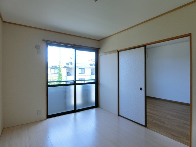 マスカレードの洋室