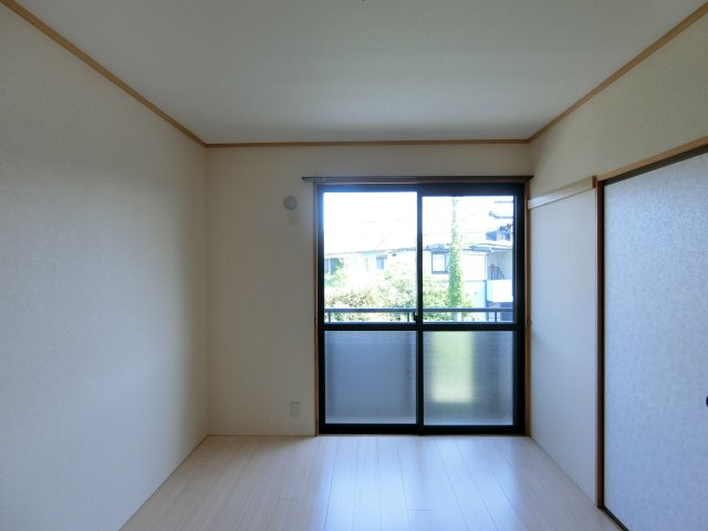 マスカレードの洋室