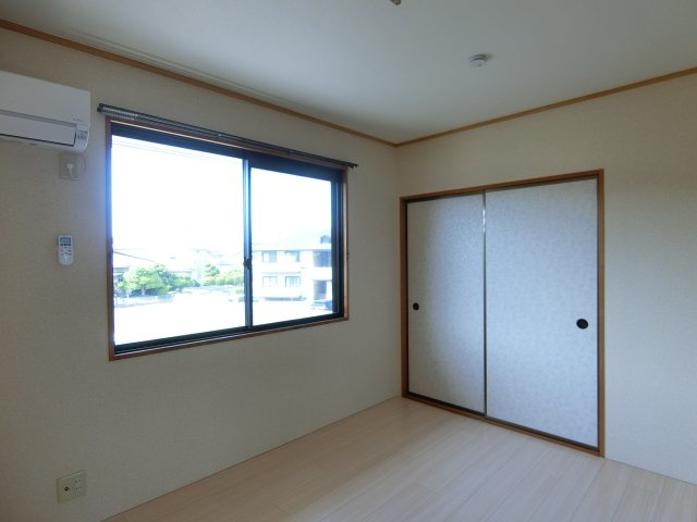 マスカレードの洋室