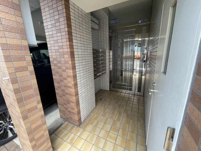 アルシュ住吉のエントランス