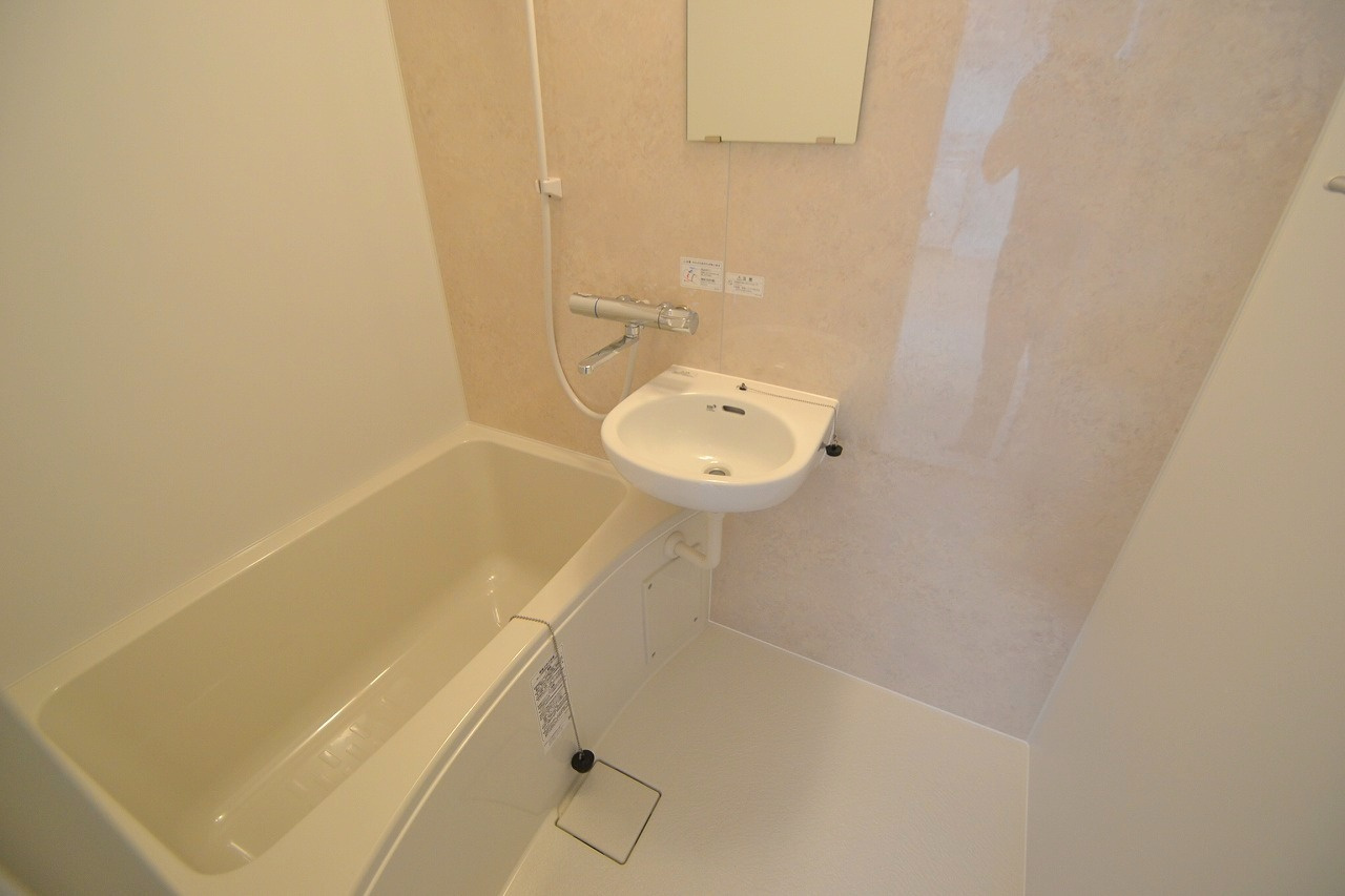 広島市西区庚午中４丁目の賃貸マンションの浴室