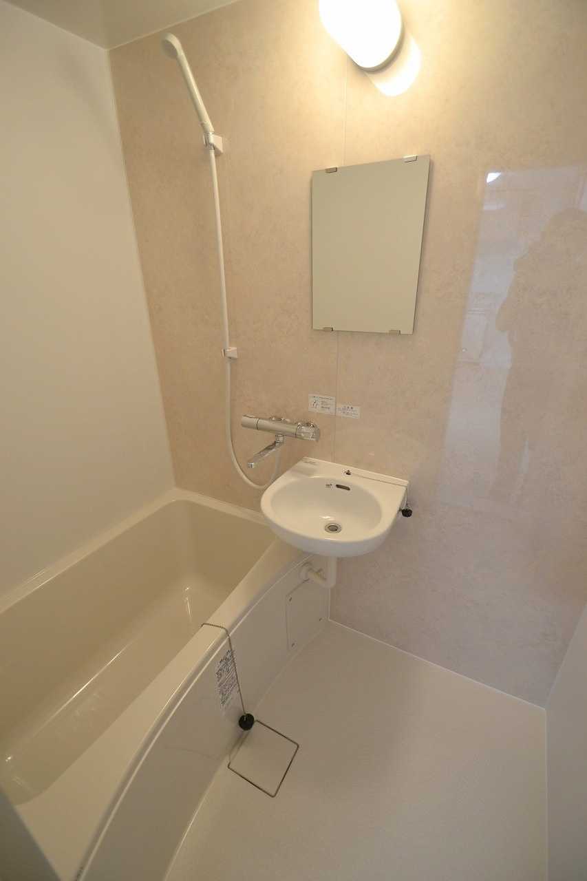 広島市西区庚午中４丁目の賃貸マンションの浴室