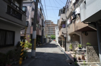 【前面道路含む現地写真】