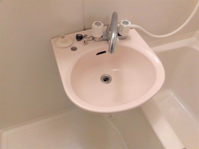 MITAKAマンション笠木の洗面所|イメージ写真