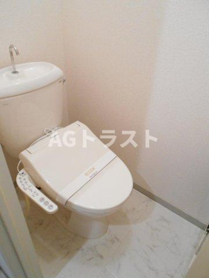 【トイレ】 | メゾンアルファ | 落ち着いた色調のトイレです