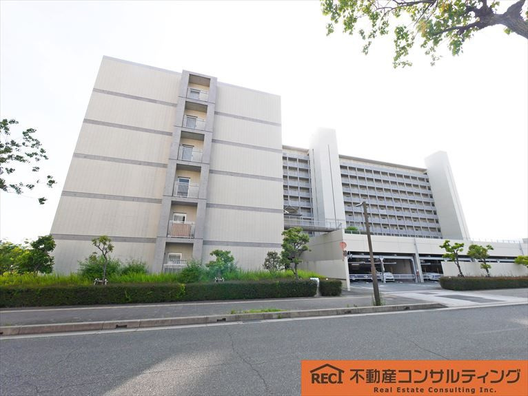 マリナ―ジュ芦屋のエントランス