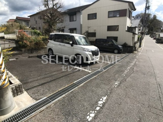 【駐車場】 | 駐車場に車を止められます