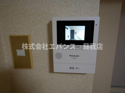 【セキュリティ】 | 末広サンフレア | モニター付きインターホンです