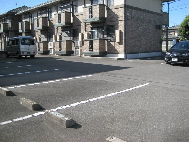 グリーンローズＡの駐車場