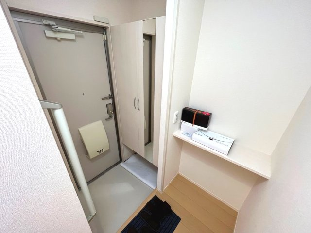 ハイム杉山 B棟の玄関