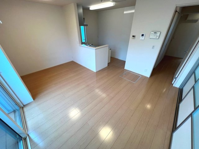 ハイム杉山 B棟の居間・リビング