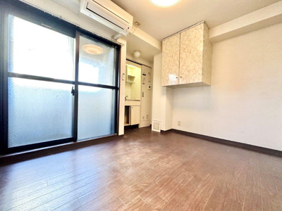 【居間・リビング】 | レジデンスイン梅田