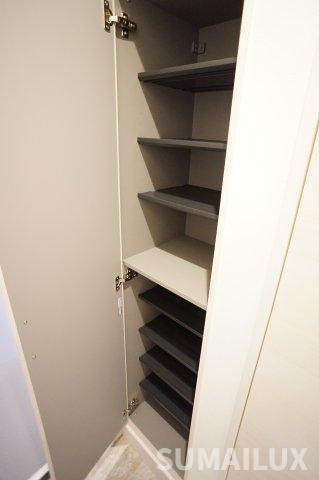 熊本市中央区黒髪６丁目のアパートの収納