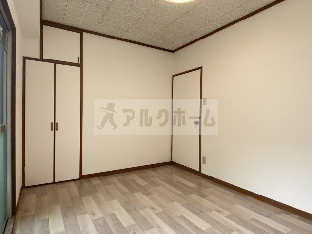 スカイハイツ玉手の洋室