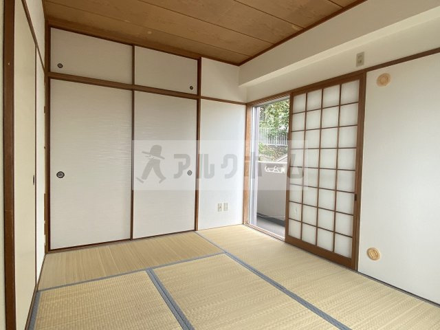 スカイハイツ玉手の和室