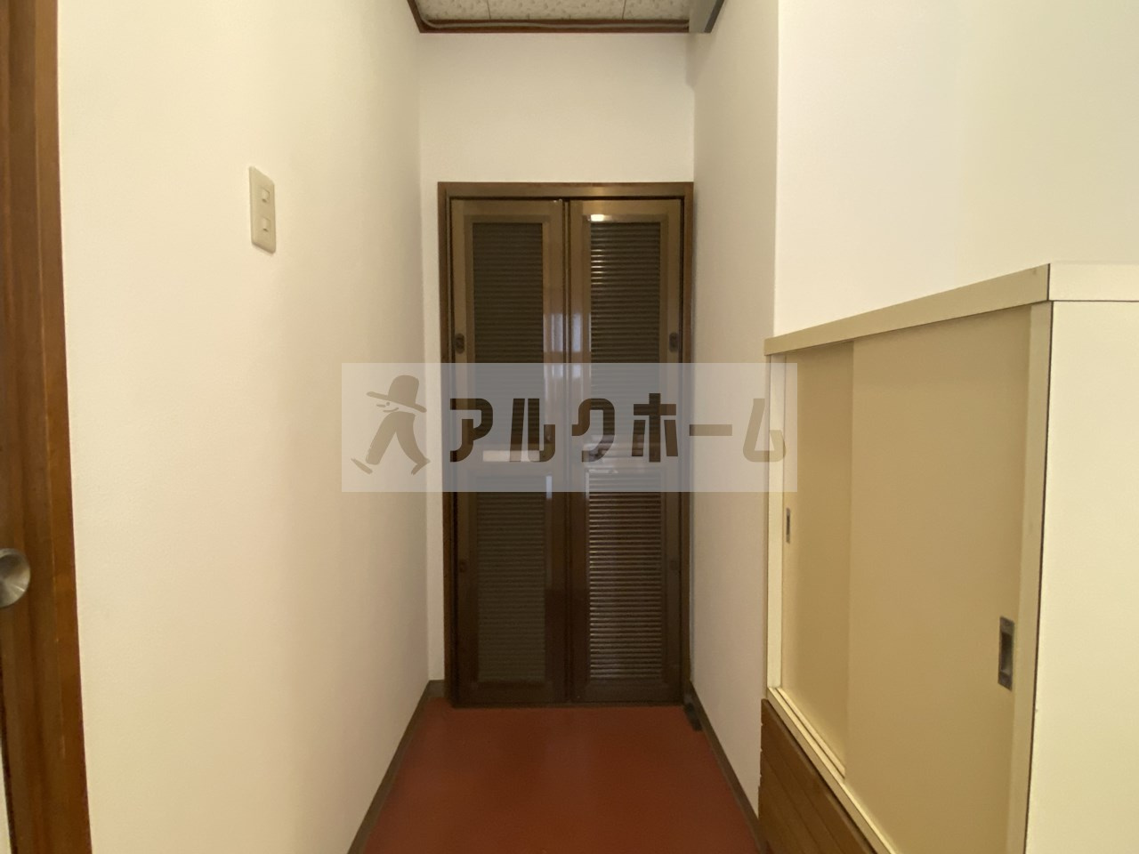 スカイハイツ玉手の玄関