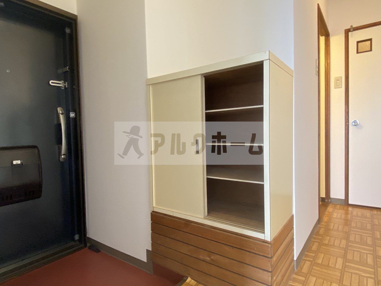 スカイハイツ玉手の玄関