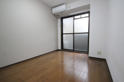 【居間・リビング】 | メロヴィングパレス