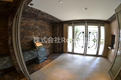 【エントランス】 | プレサンス中之島公園パークレジデンス | 建物の内部です