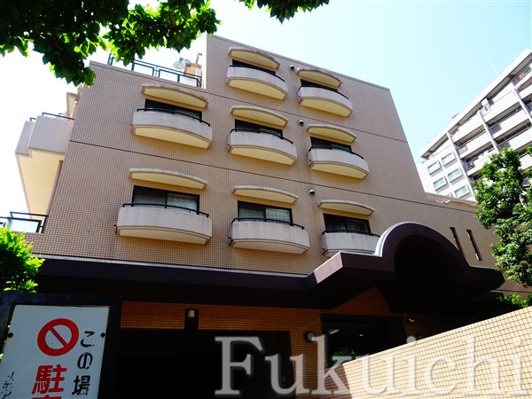 メモアール柿の木坂の外観