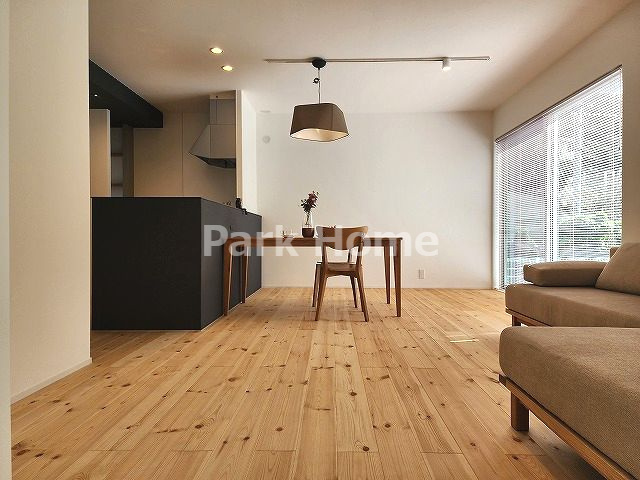 高知市神田①　戸建ての居間・リビング|１F：14.3LDK