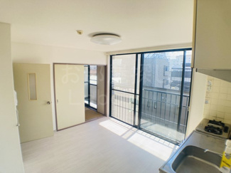 【居間・リビング】 | 相湘11栄町ビル