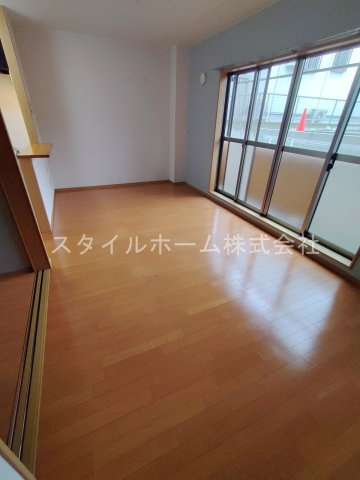 【居間・リビング】 | アールズコート