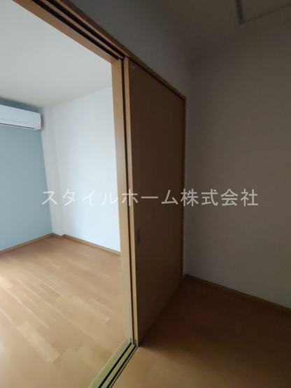 【居間・リビング】 | アールズコート