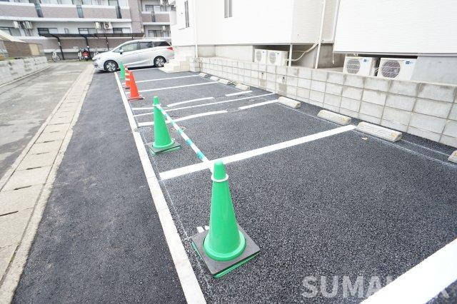 熊本市中央区黒髪６丁目のアパートの駐車場