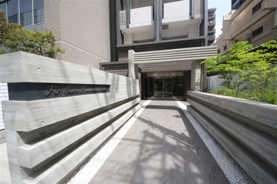 【エントランス】 | ファーストフィオーレ梅田イースト