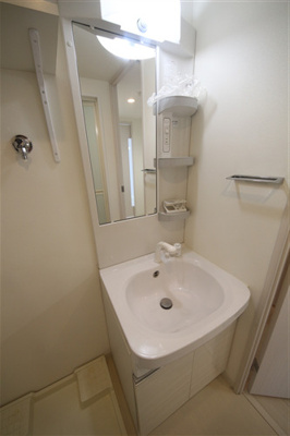 【洗面所】 | ファーストフィオーレ梅田イースト