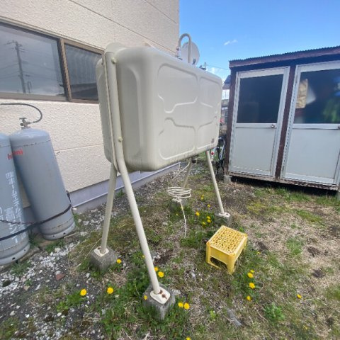 吉岡ハイツ1号棟の庭