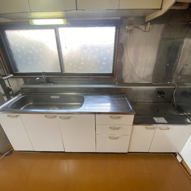 吉岡ハイツ1号棟のキッチン