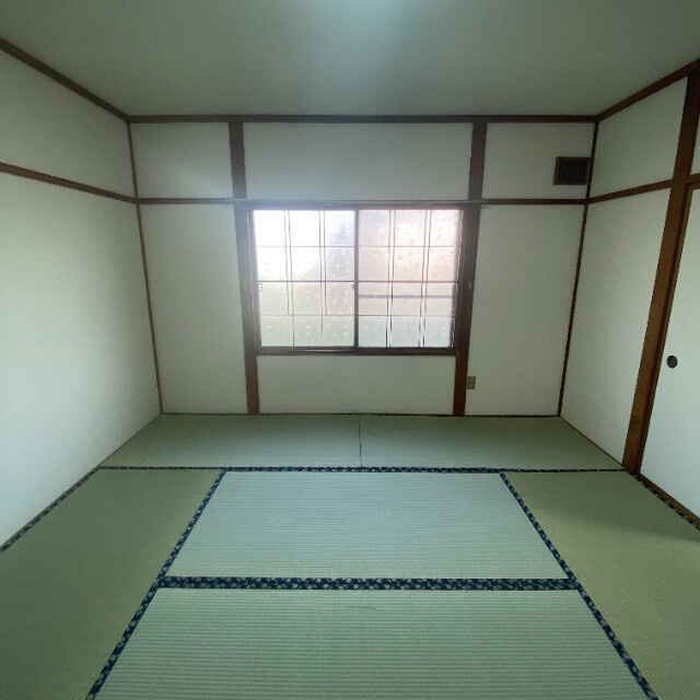 吉岡ハイツ1号棟の和室