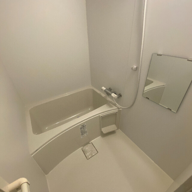 吉岡ハイツ1号棟の浴室