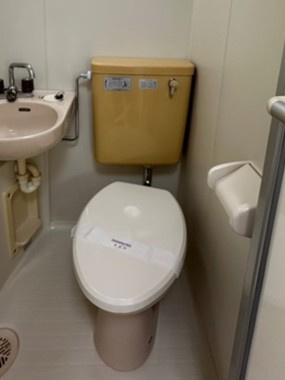 【トイレ】 | アクシス山口台 | バスルームにあるトイレです！水廻りのお掃除が一気にできちゃいますね☆