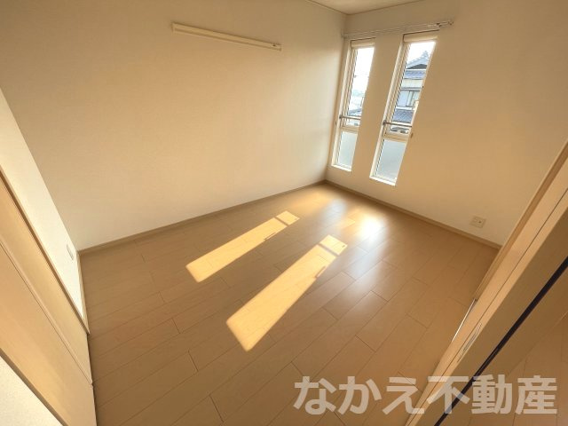 【寝室】 | スタンダードな洋室です