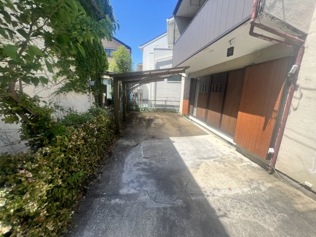 みどり台貸戸建のエントランス
